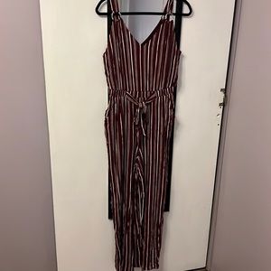 NWT maroon jumper